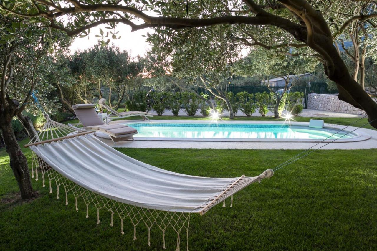 Villa Tamaris Макарска Екстериор снимка